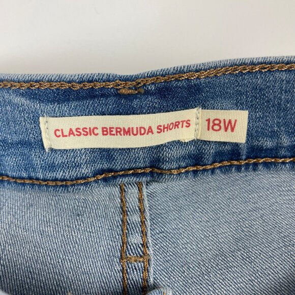 Levi's Classic Bermuda Shorts Denim Stretch Women Plus Size 18W Blue Jean Cuffs - Picture 3 of 14